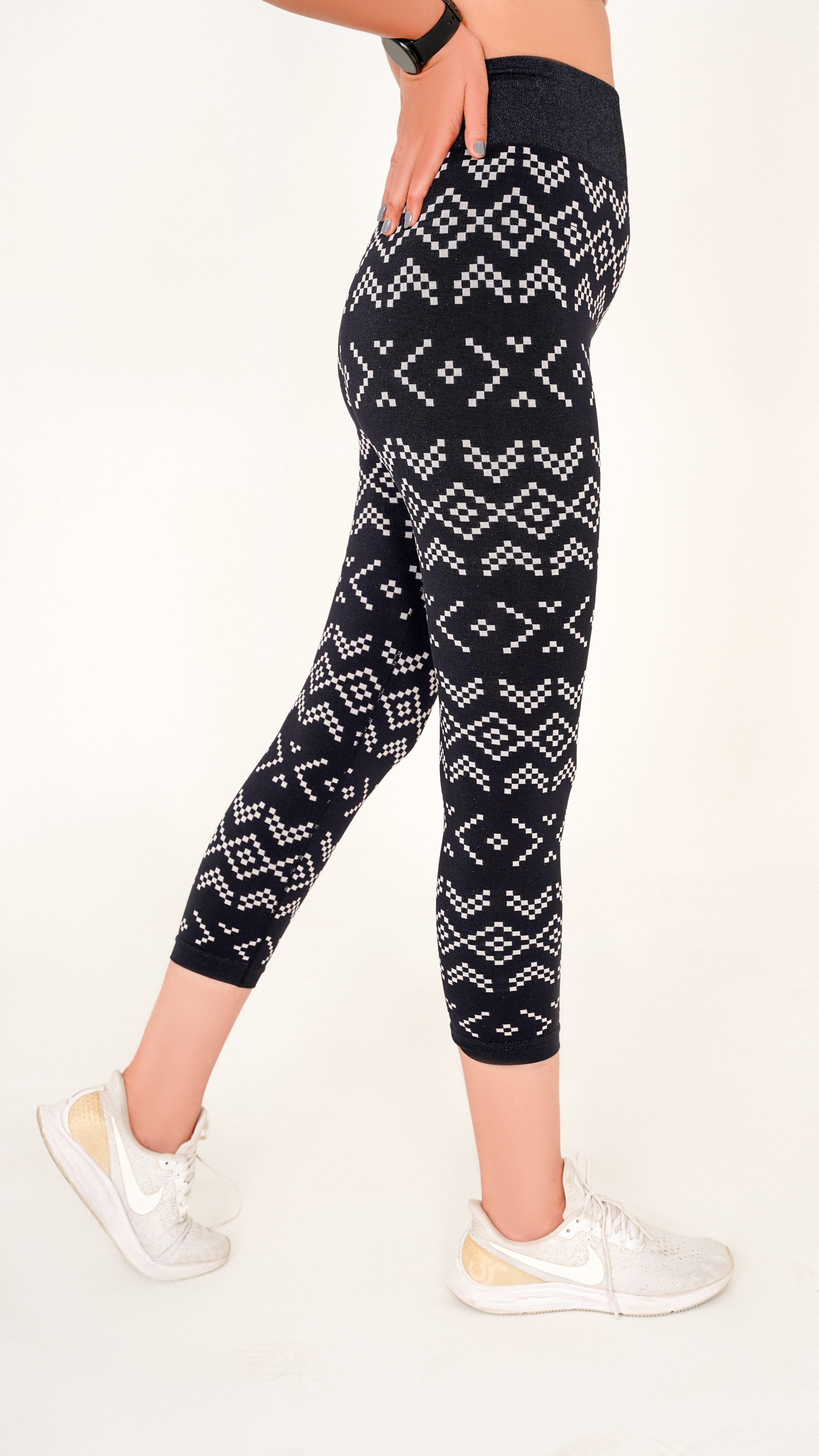 GeoNoir Seamless Leggings