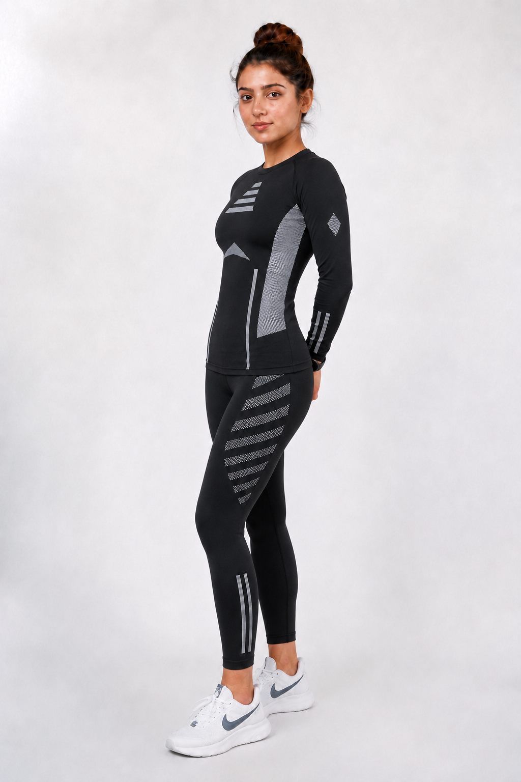 Caliphe Seamless Baby Soft Dry Fit Women's Suit - Black