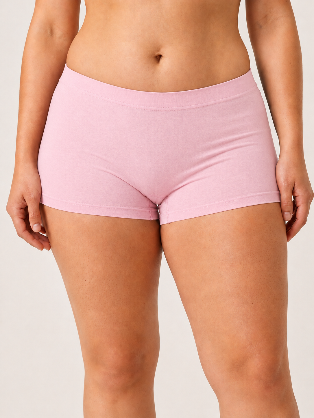 Seamless Boy Short