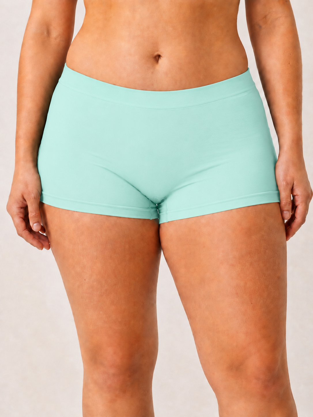 Seamless Boy Short